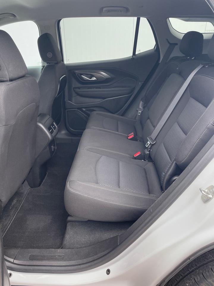2022 GMC Terrain SLE Photo