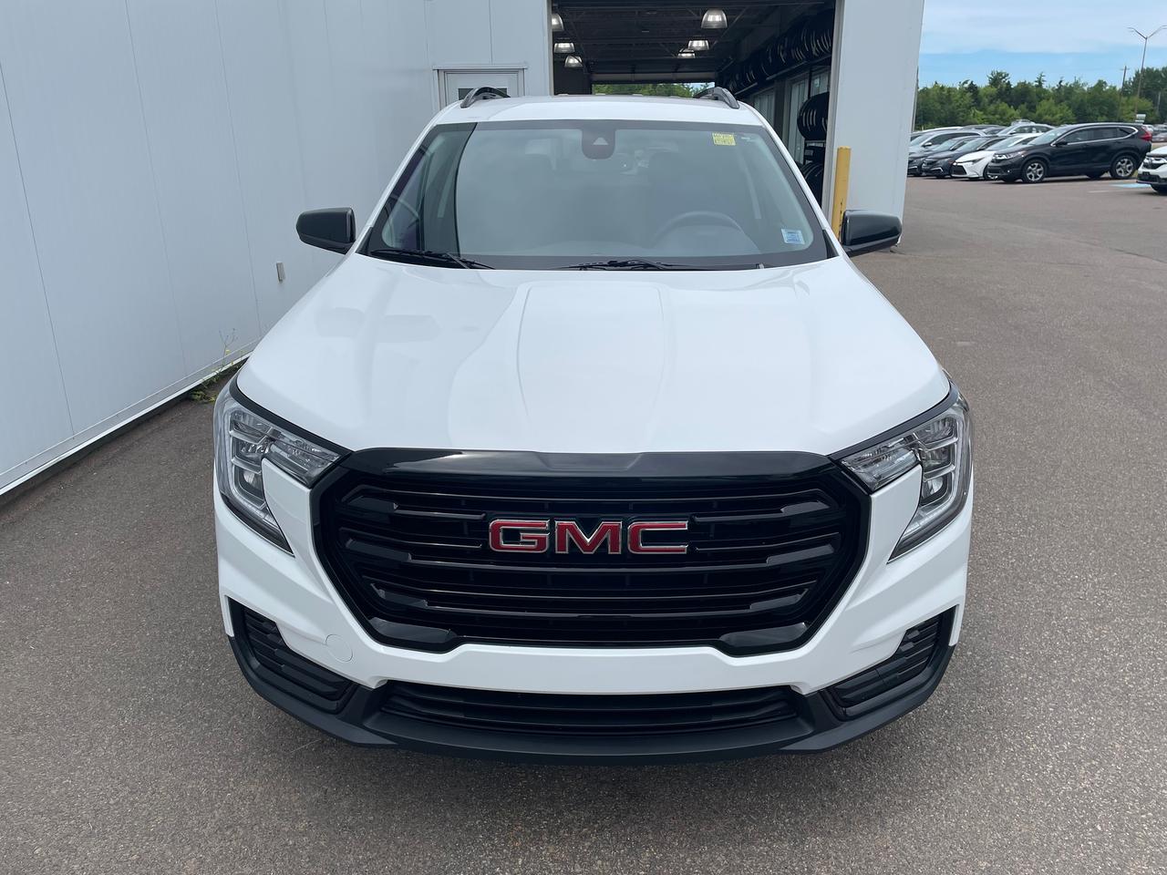 2022 GMC Terrain SLE Photo