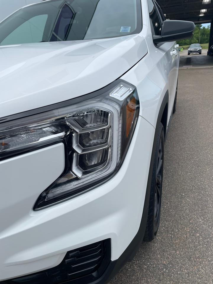 2022 GMC Terrain SLE Photo