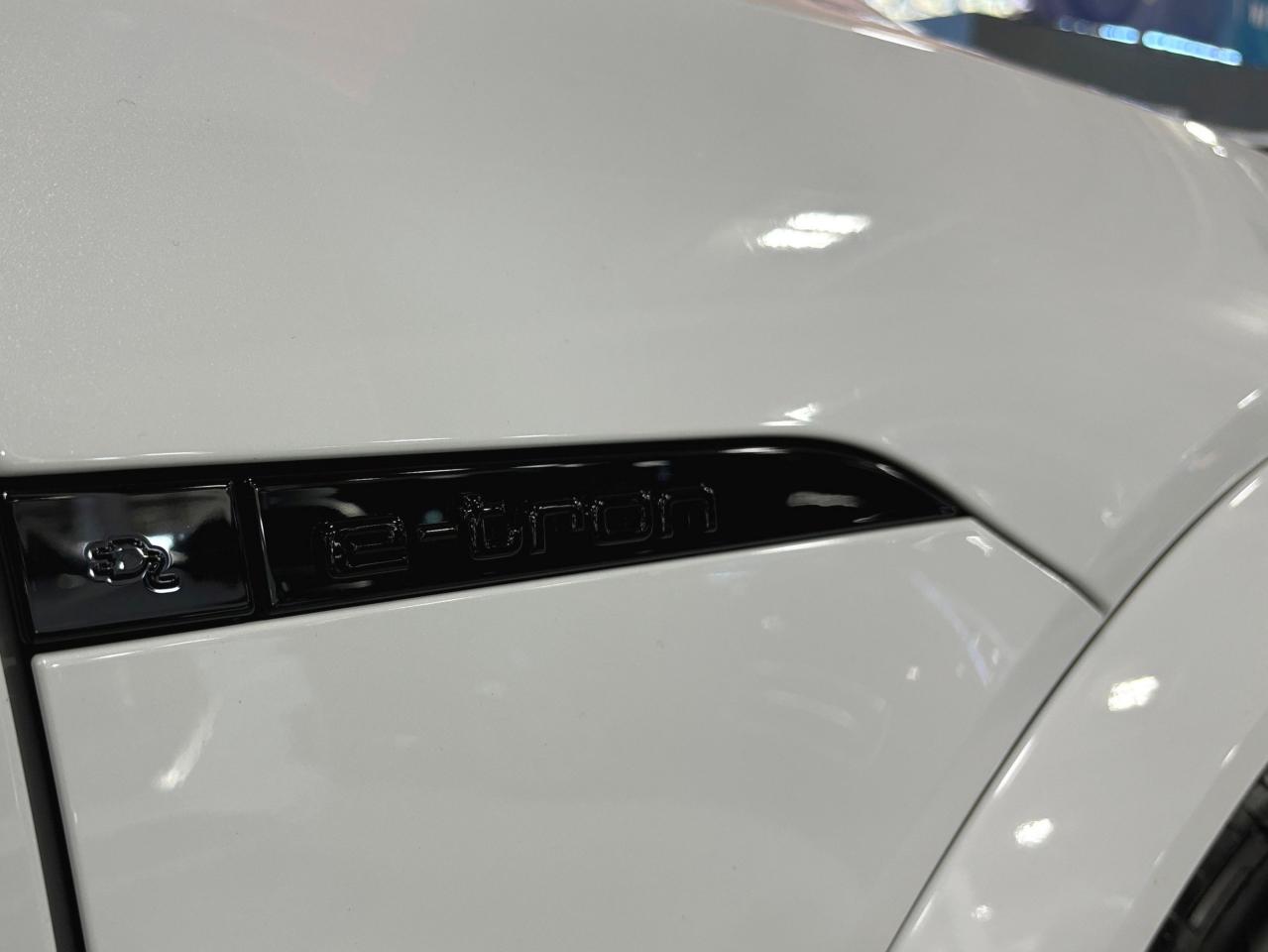 2024 Audi SQ8 e-tron Sportback QUATTRO|REDLEATHER|3DCAM|NAV|AMBIENT|PANOROOF|+++ - Photo #4