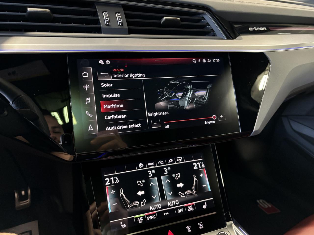 2024 Audi SQ8 e-tron Sportback QUATTRO|REDLEATHER|3DCAM|NAV|AMBIENT|PANOROOF|+++ - Photo #35
