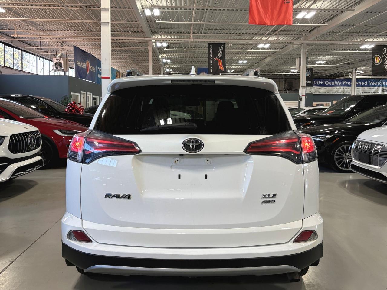2017 Toyota RAV4 XLE AWD|ALLOYS|SUNROOF|BACKUPCAM|HEATEDSEATS|ECO|+ - Photo #5