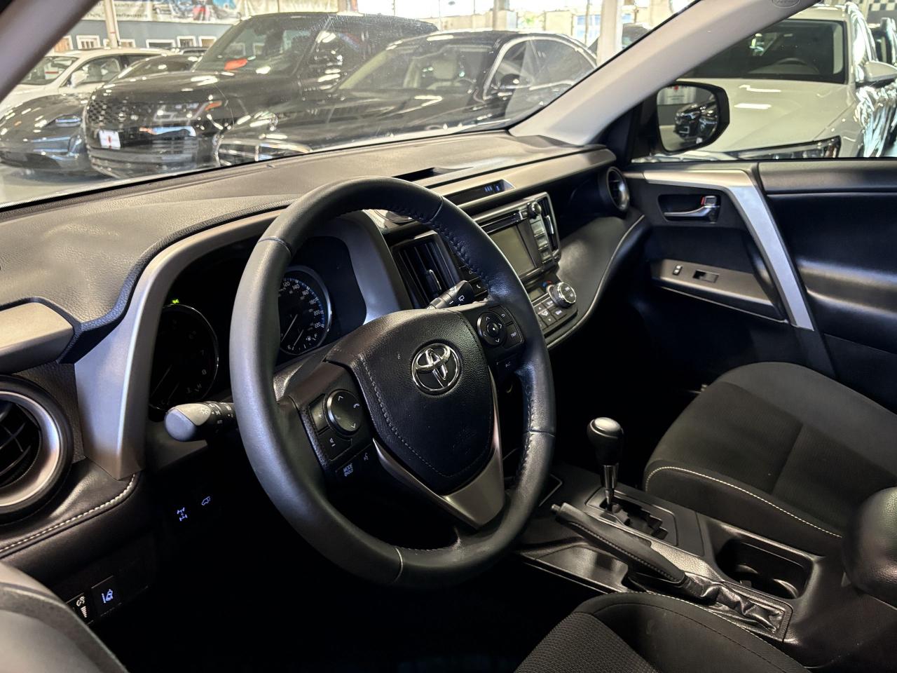 2017 Toyota RAV4 XLE AWD|ALLOYS|SUNROOF|BACKUPCAM|HEATEDSEATS|ECO|+ - Photo #13