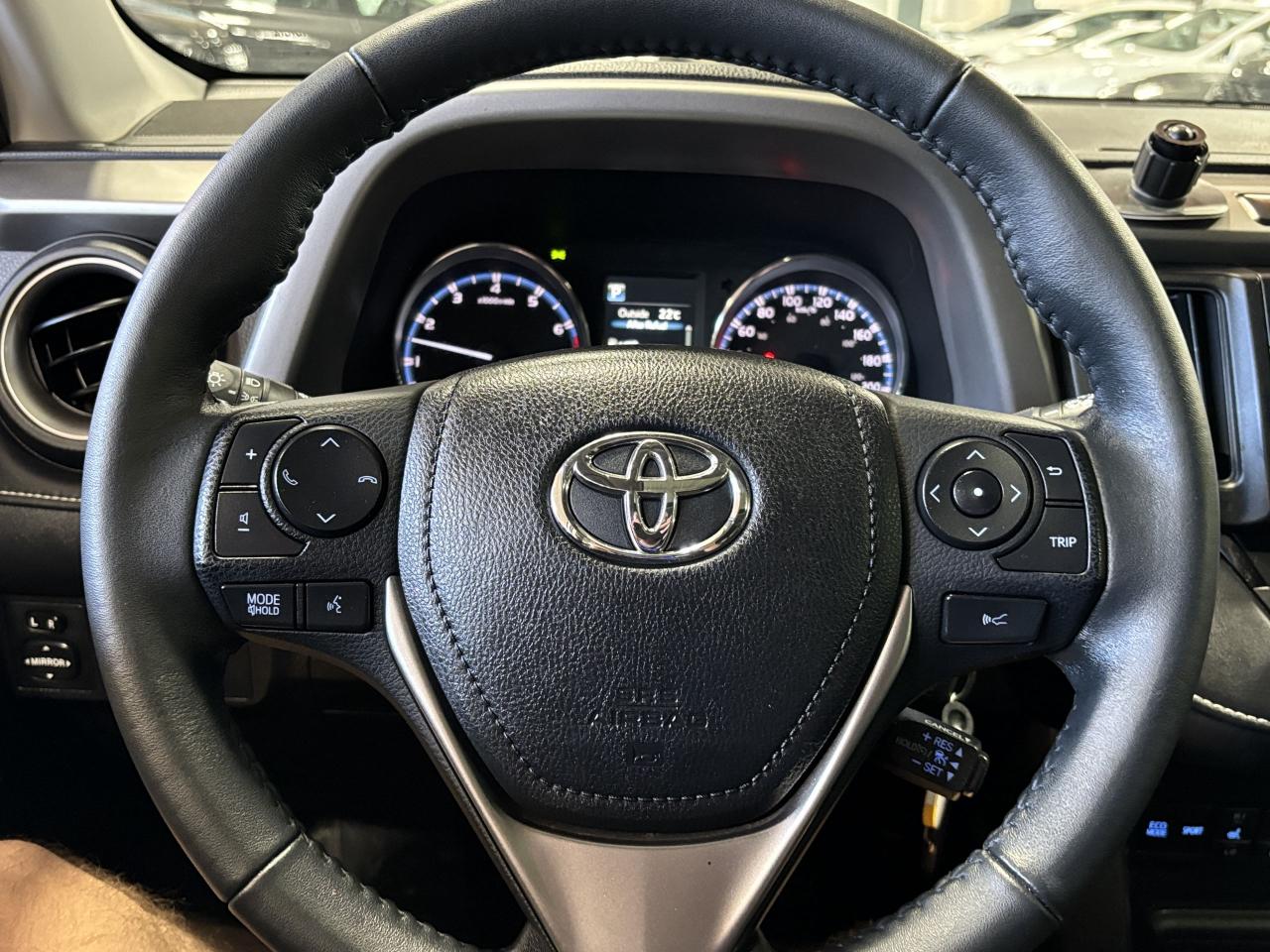 2017 Toyota RAV4 XLE AWD|ALLOYS|SUNROOF|BACKUPCAM|HEATEDSEATS|ECO|+ - Photo #23