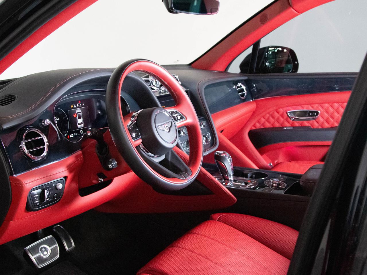 2021 Bentley Bentayga 1ST EDITION | NIGHT VISION | LOW KMS | 22 IN WHEEL Photo
