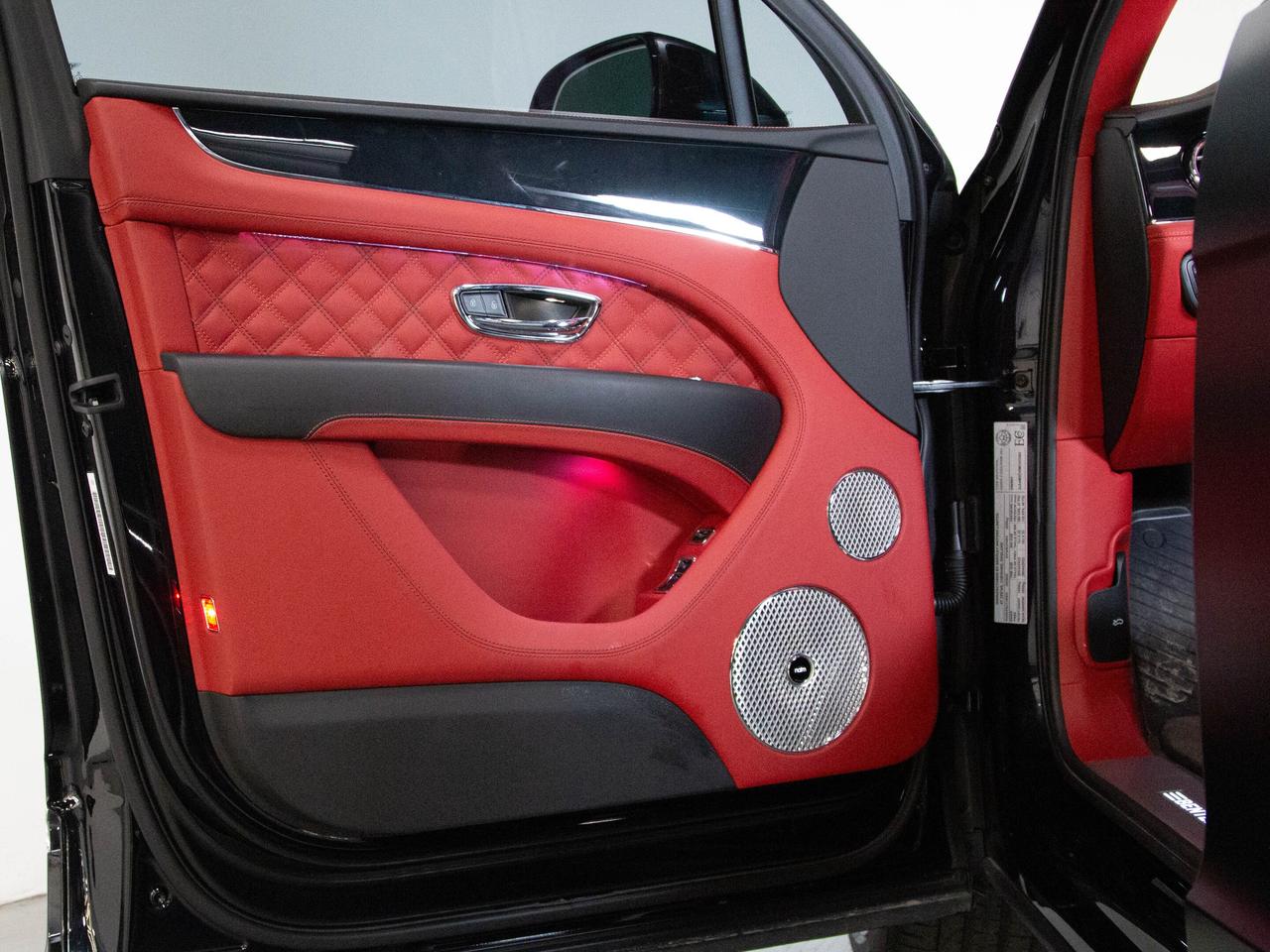 2021 Bentley Bentayga 1ST EDITION | NIGHT VISION | LOW KMS | 22 IN WHEEL Photo