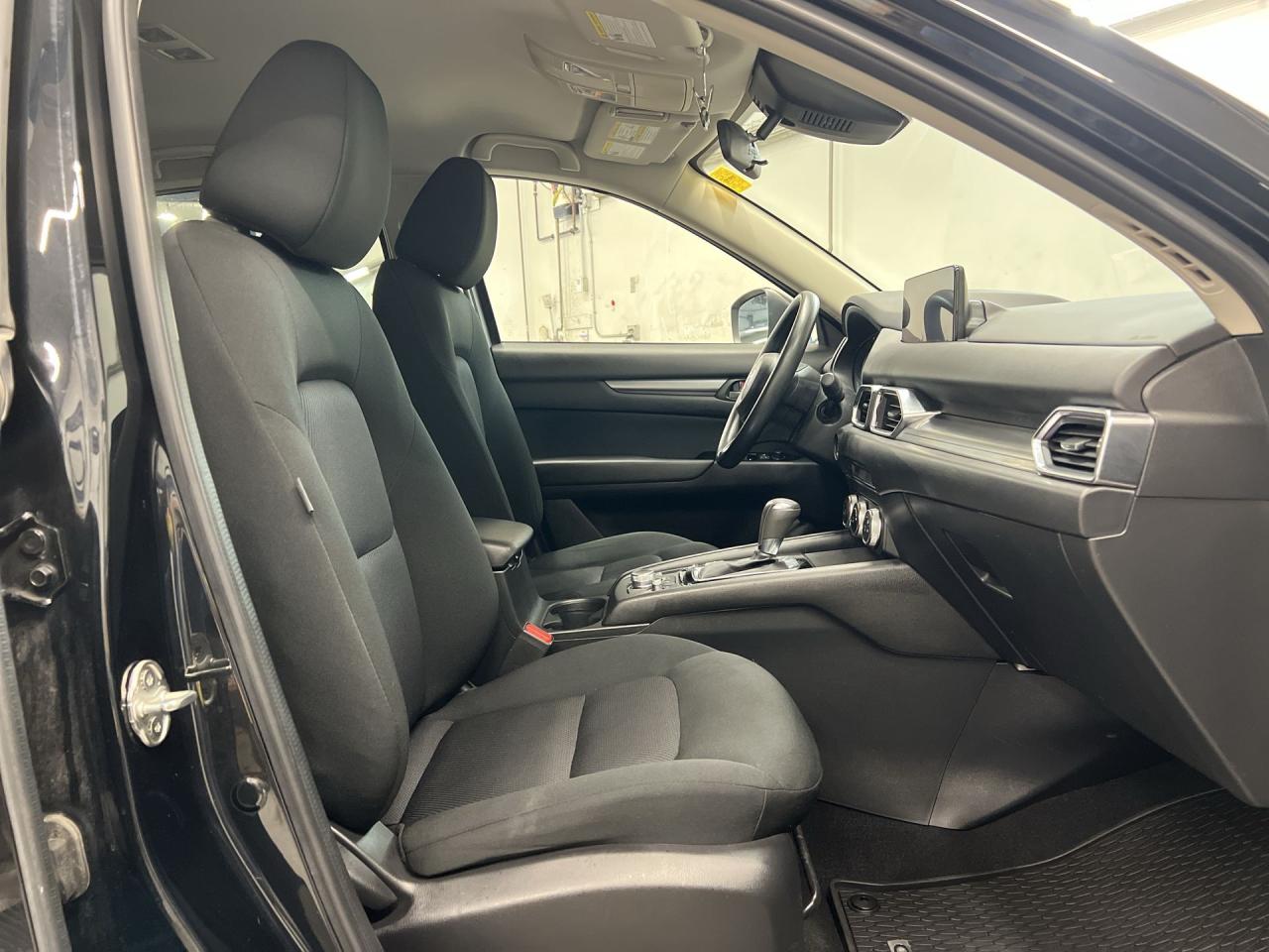2022 Mazda CX-5 AWD| HTD SEATS| CARPLAY| REAR CAM| ALLOYS Photo