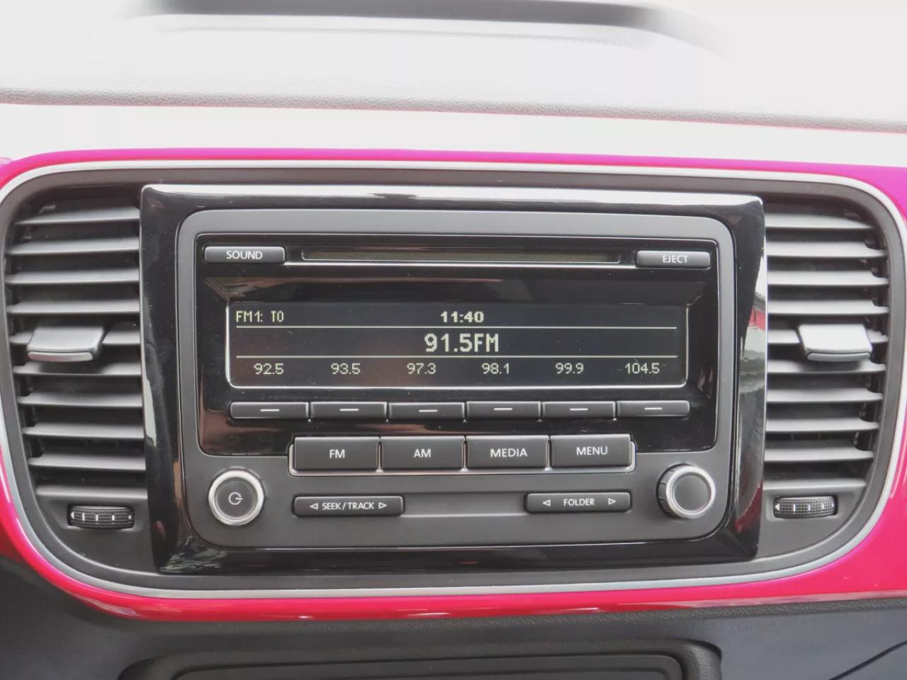 2014 Volkswagen Beetle Coupe TDI Comfortline (**LOW LOW KMS ON THIS SWEET BUG!!!**CLEAN CARFAX**DIESEL**ALLOY RIMS**AUTOMATIC** POWER WINDOWS**POWER LOCKS**BLUETOOTH**AM/FM/CD PLAYER**HEATED SEATS**) Photo