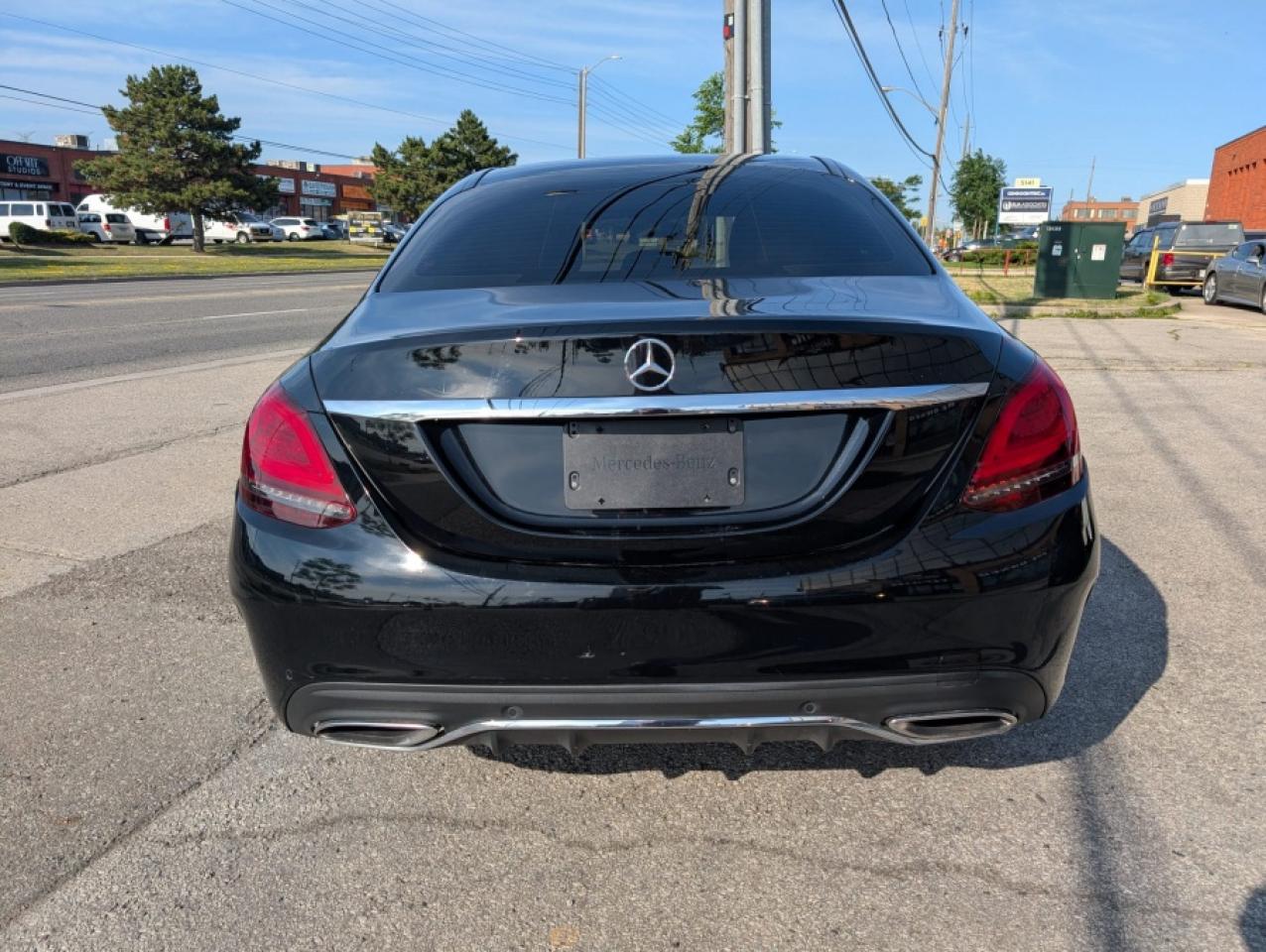 2019 Mercedes-Benz C-Class AMG*NAV*SUNROOF*B.SPOT*PRICE TO SELL - Photo #4