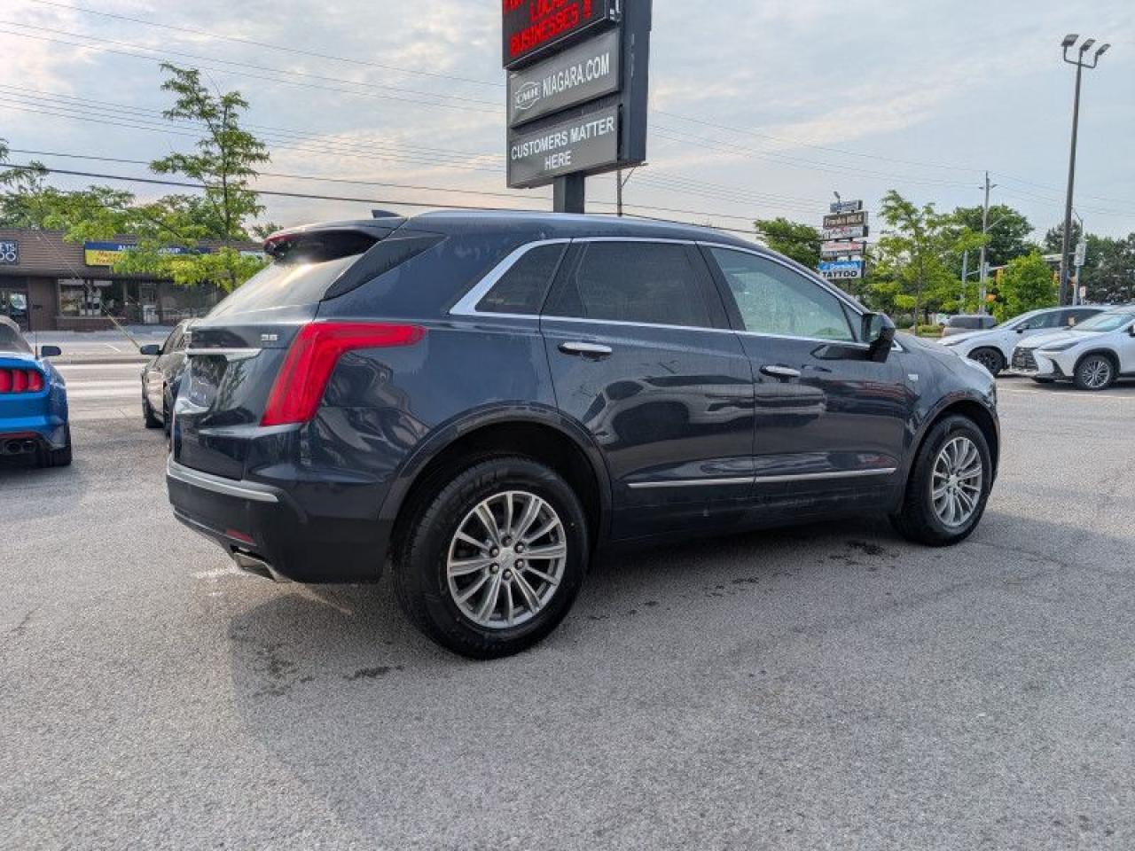 2018 Cadillac XT5 Luxury AWD  **LOW KMS - NO ACCIDENTS** Photo