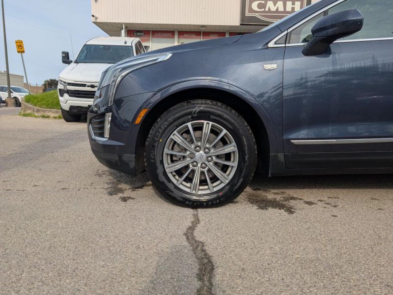 2018 Cadillac XT5 Luxury AWD  **LOW KMS - NO ACCIDENTS** Photo