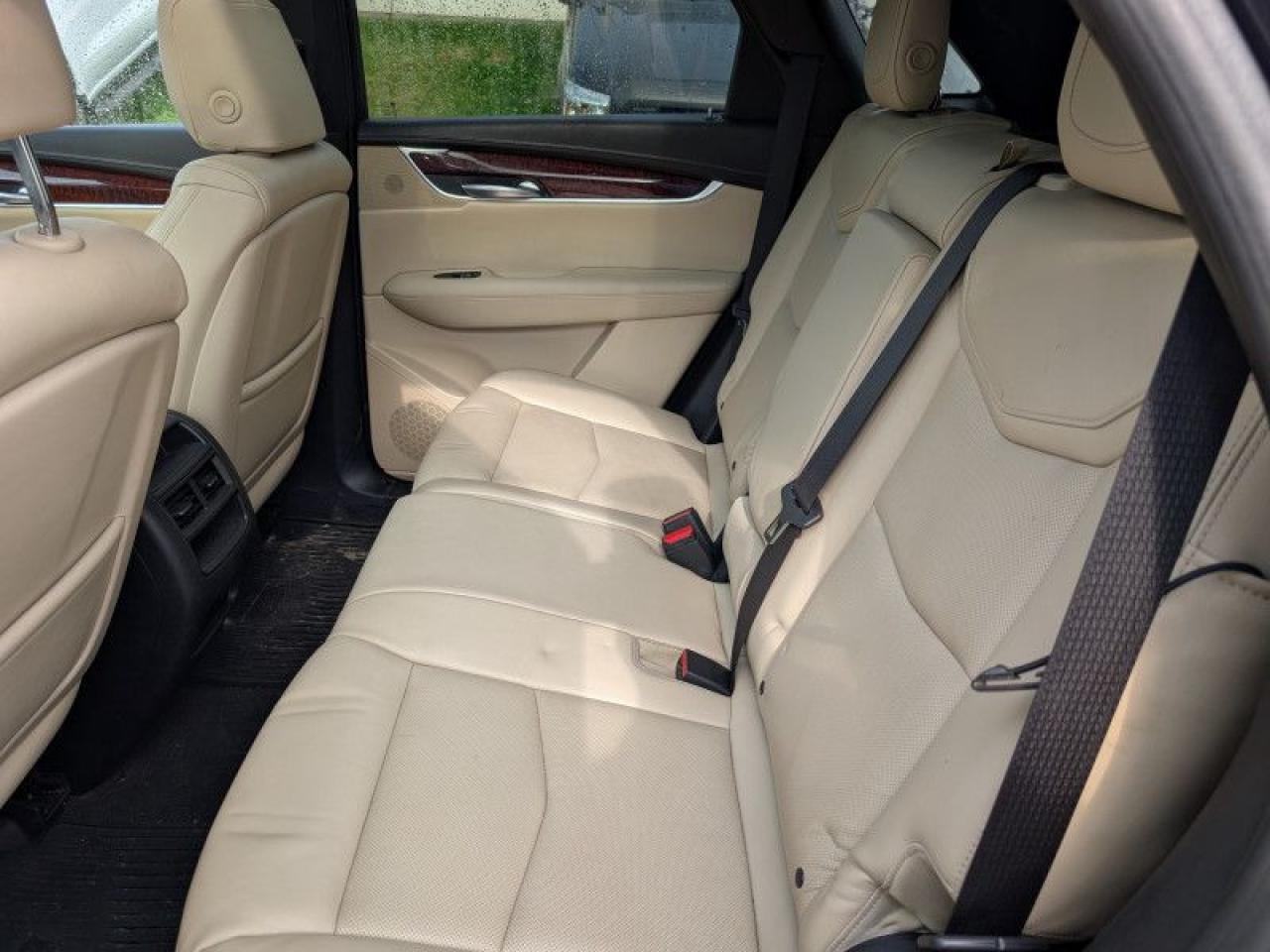 2018 Cadillac XT5 Luxury AWD  **LOW KMS - NO ACCIDENTS** Photo