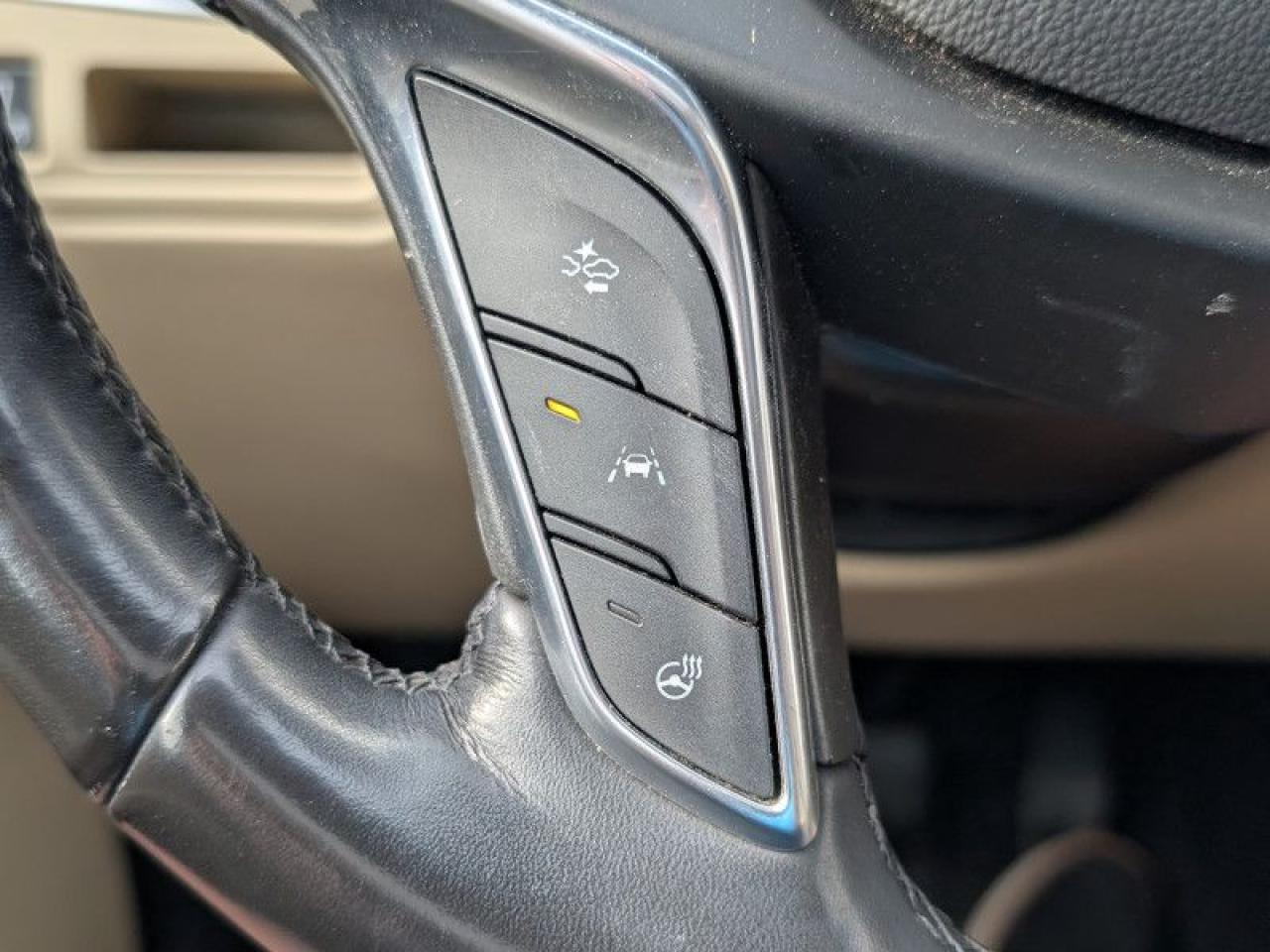 2018 Cadillac XT5 Luxury AWD  **LOW KMS - NO ACCIDENTS** Photo