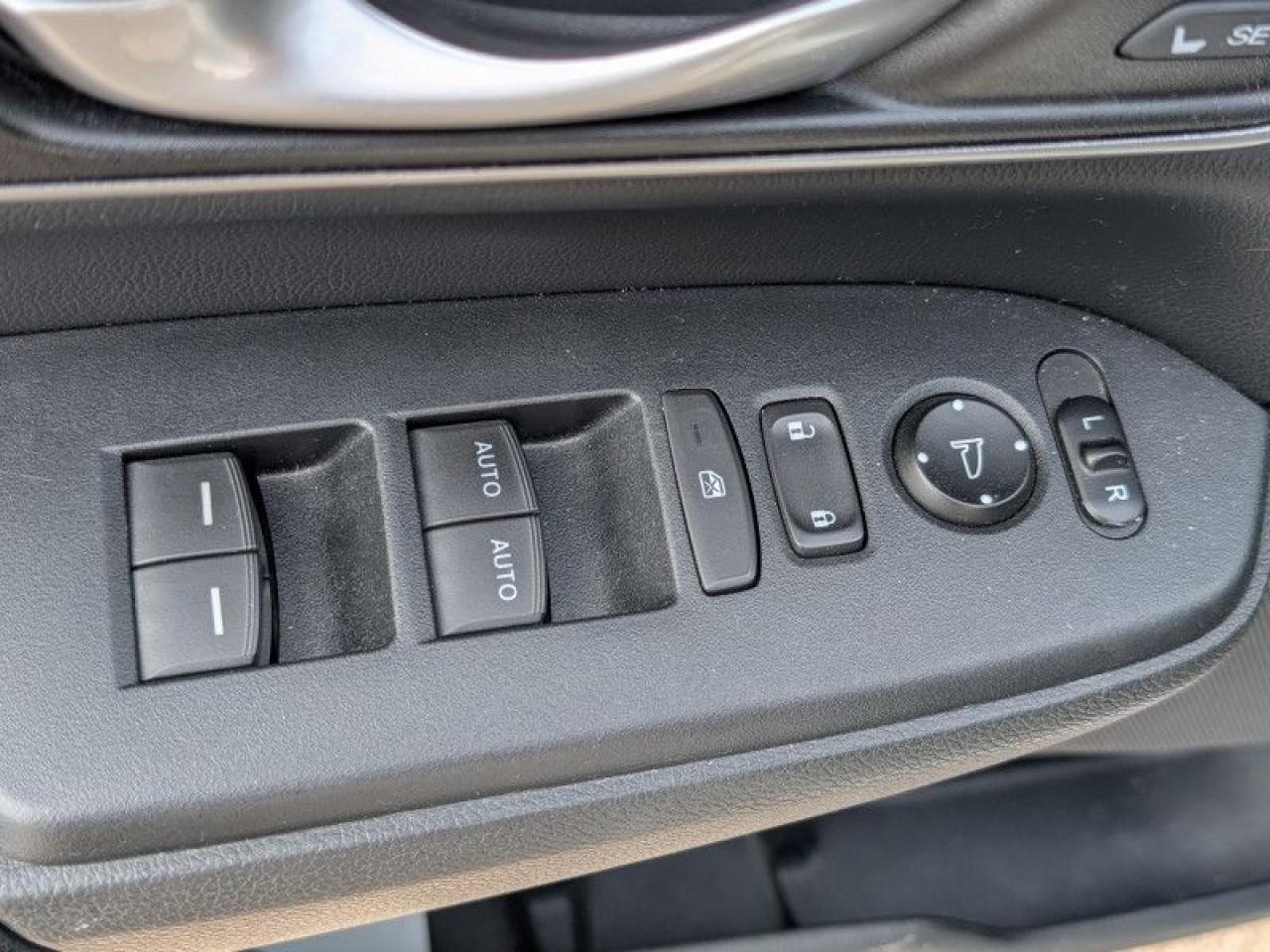 2019 Honda CR-V EX-L AWD  **27 SERVICE RECORDS** Photo