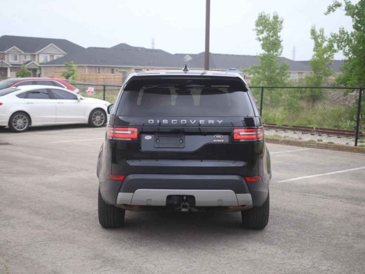 2017 Land Rover Discovery HSE  **DIESEL - AIR RIDE SUSPENSION** Photo3