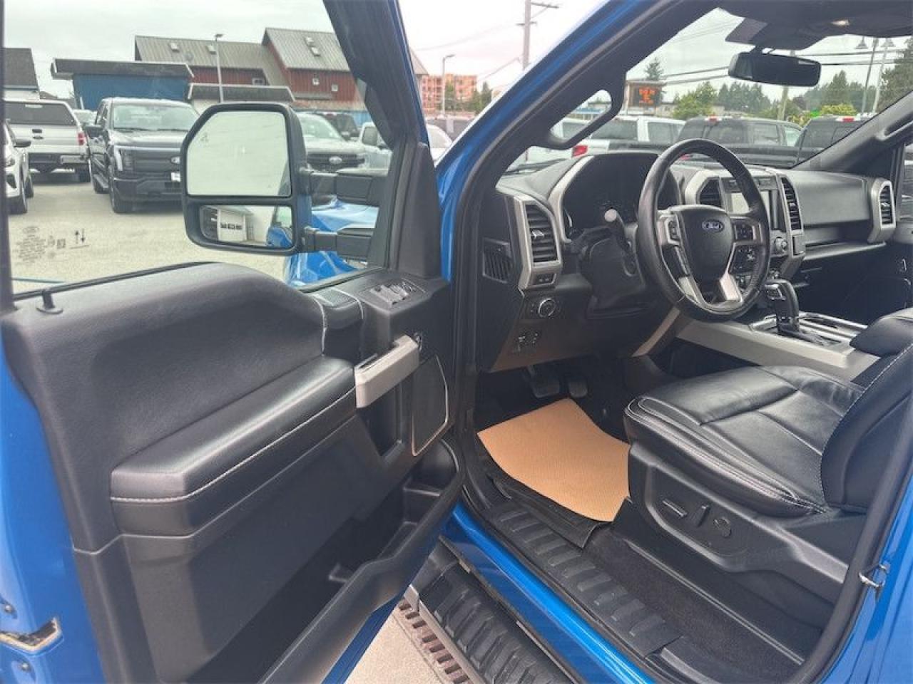 2020 Ford F-150 Lariat  - Leather Seats - Premium Audio Photo5