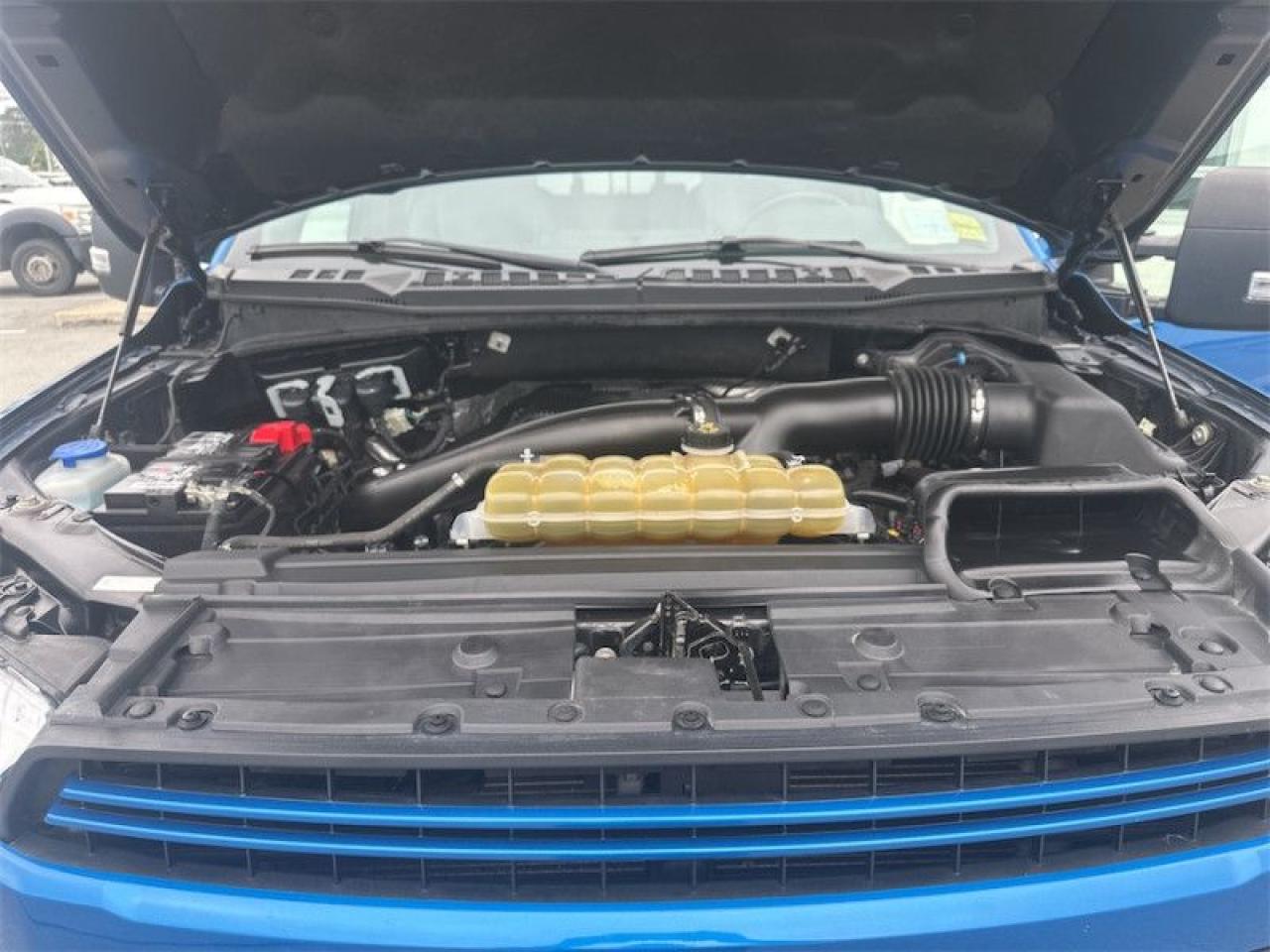 2020 Ford F-150 Lariat  - Leather Seats - Premium Audio Photo5
