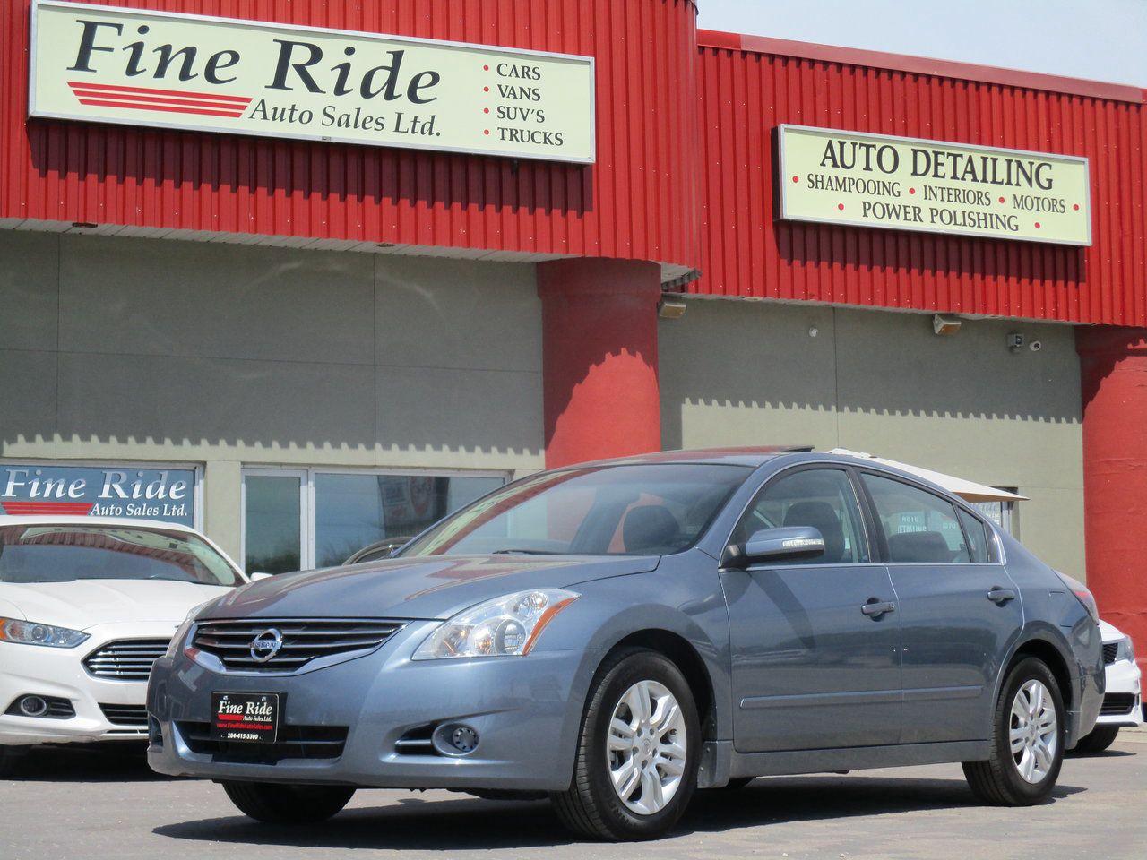 Used 2010 Nissan Altima SL for sale in West Saint Paul, MB