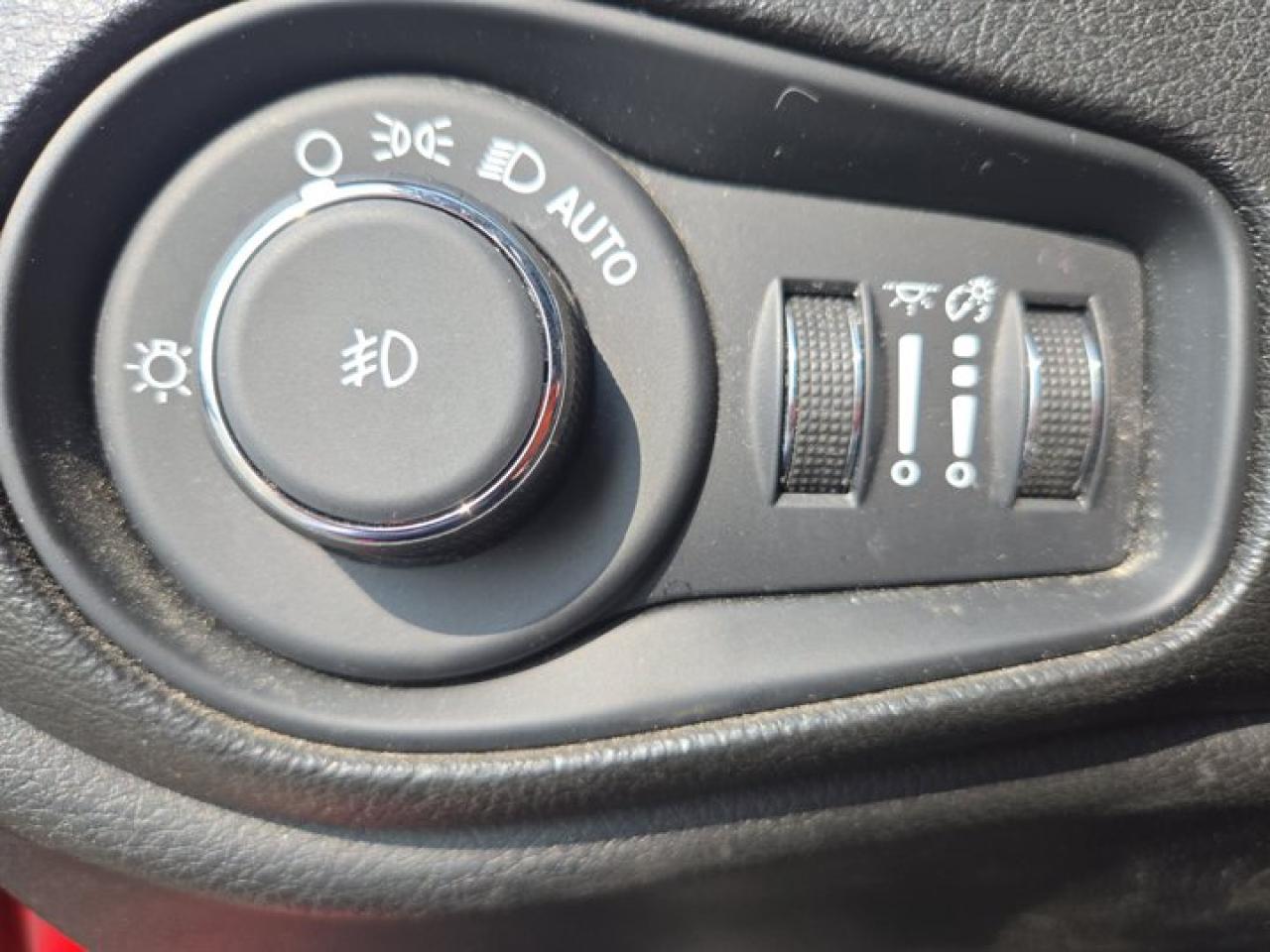 12572309