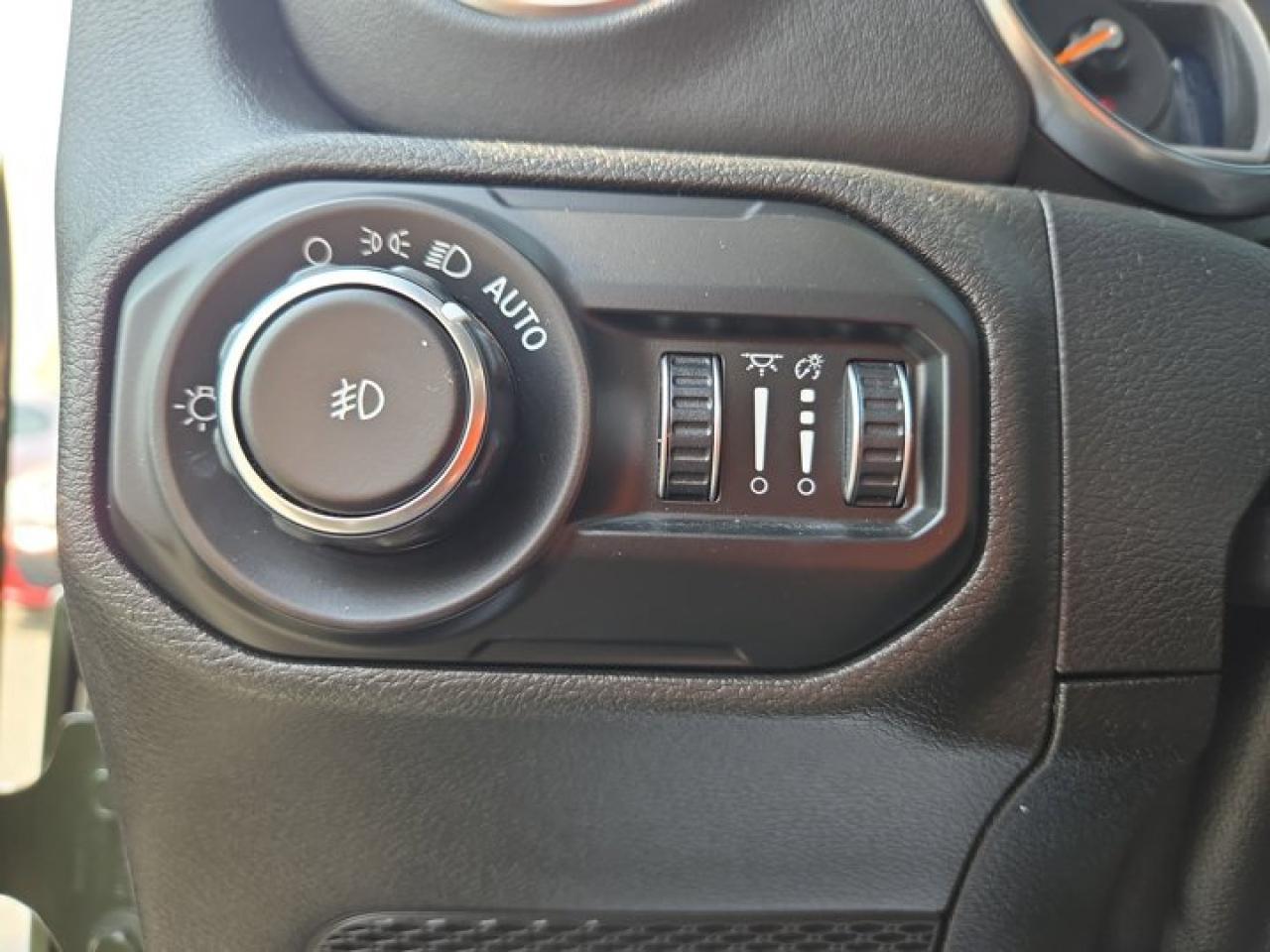 12572321