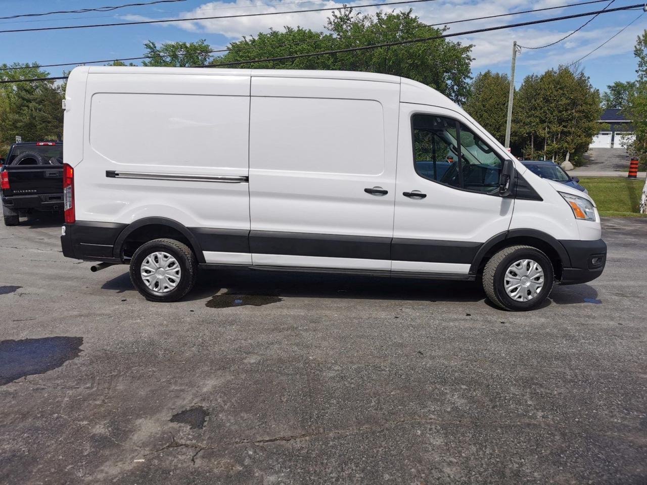 2021 Ford Transit 250 - Photo #4