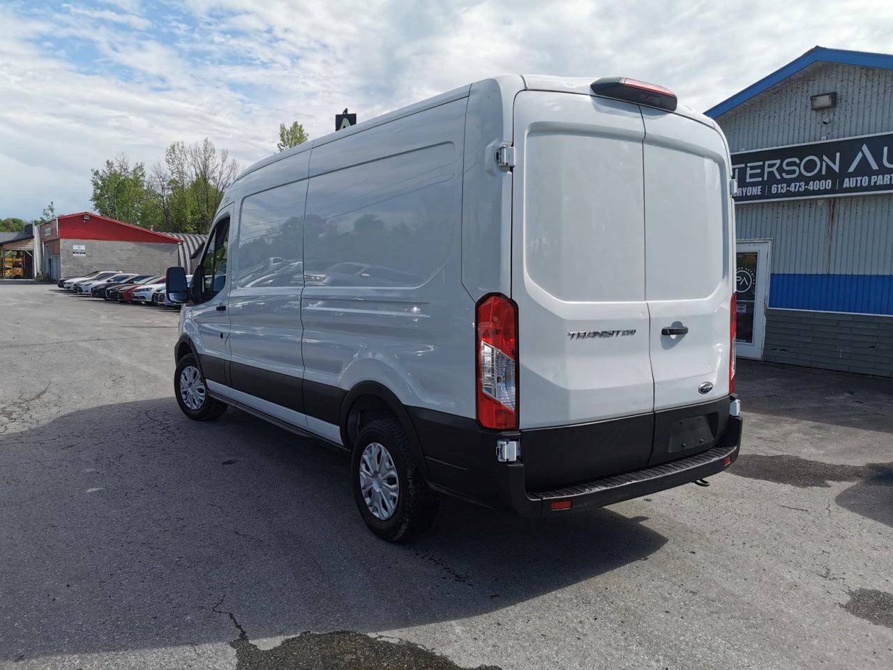2021 Ford Transit 250 - Photo #7