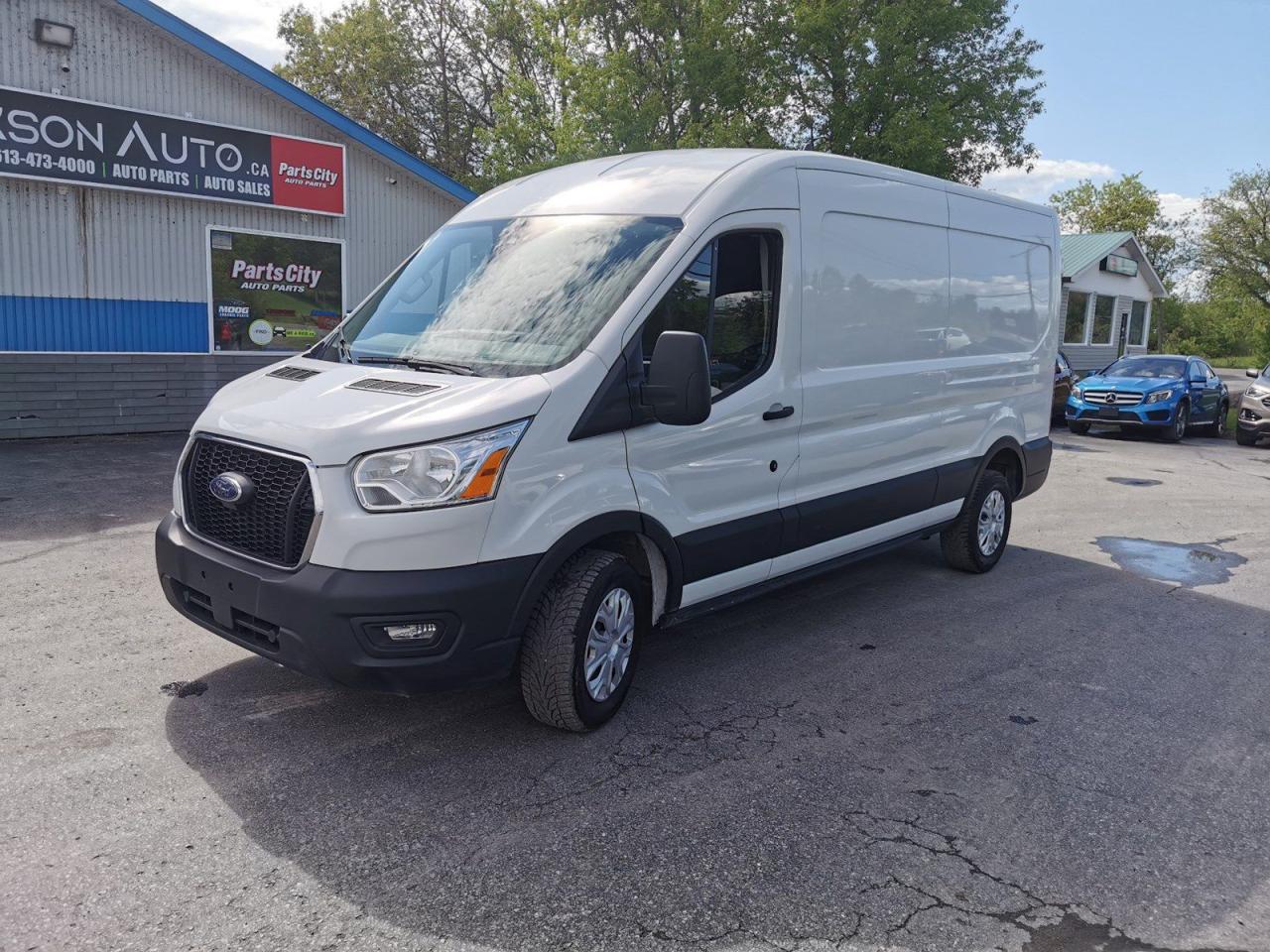 2021 Ford Transit 250 - Photo #24