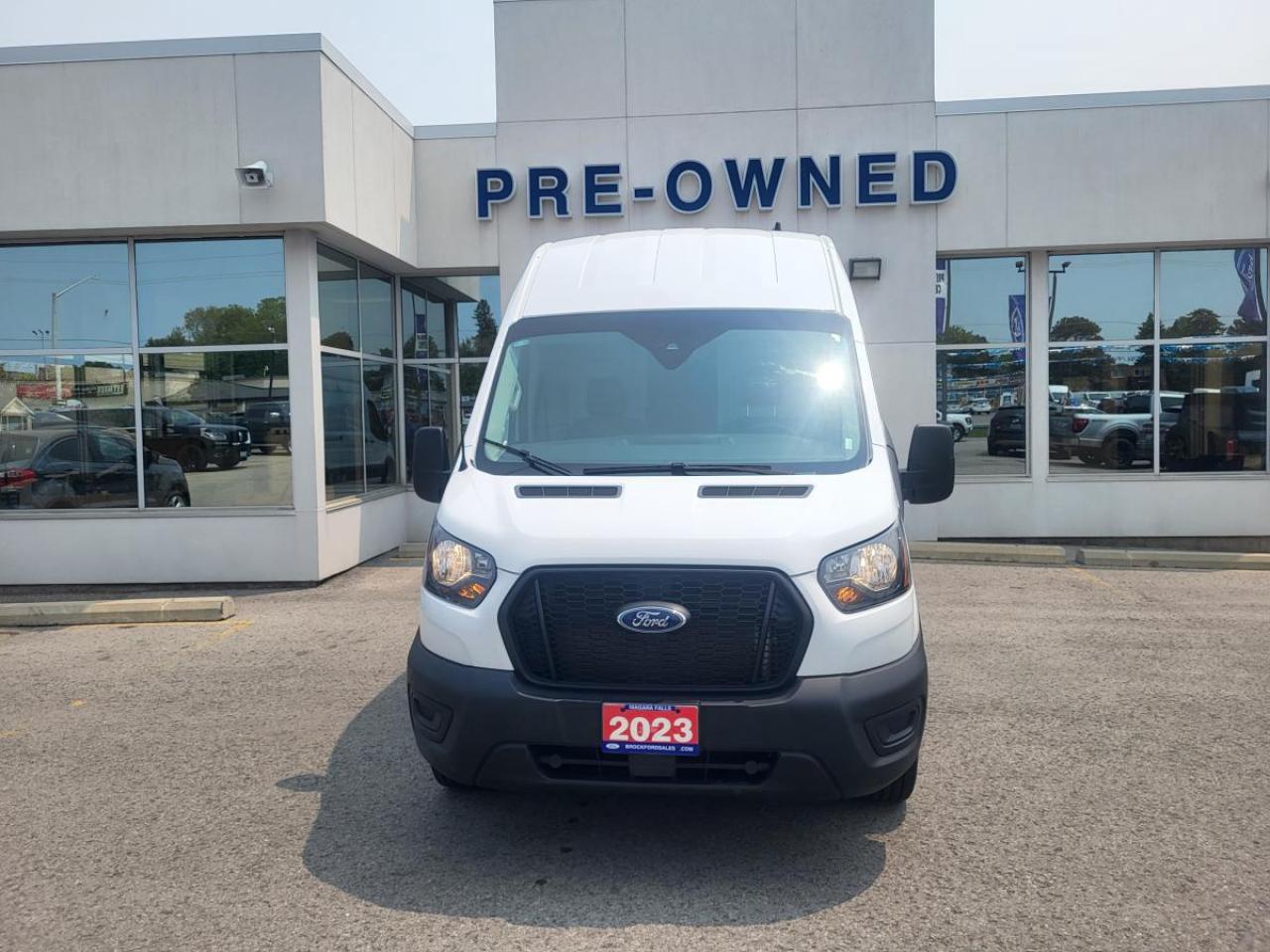 2023 Ford Transit Cargo Van T-250 148" EL Hi Rf 9070 GVWR RWD Photo3