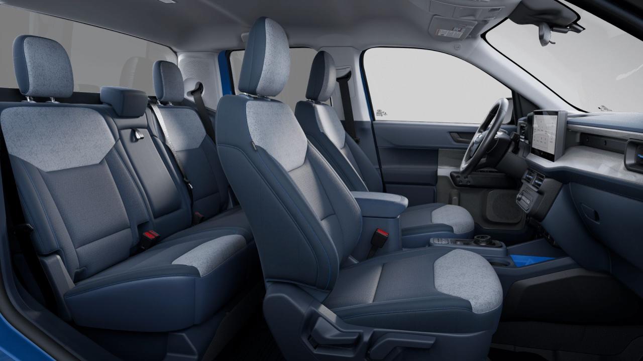 2025 Ford Maverick XLT AWD SuperCrew Photo5