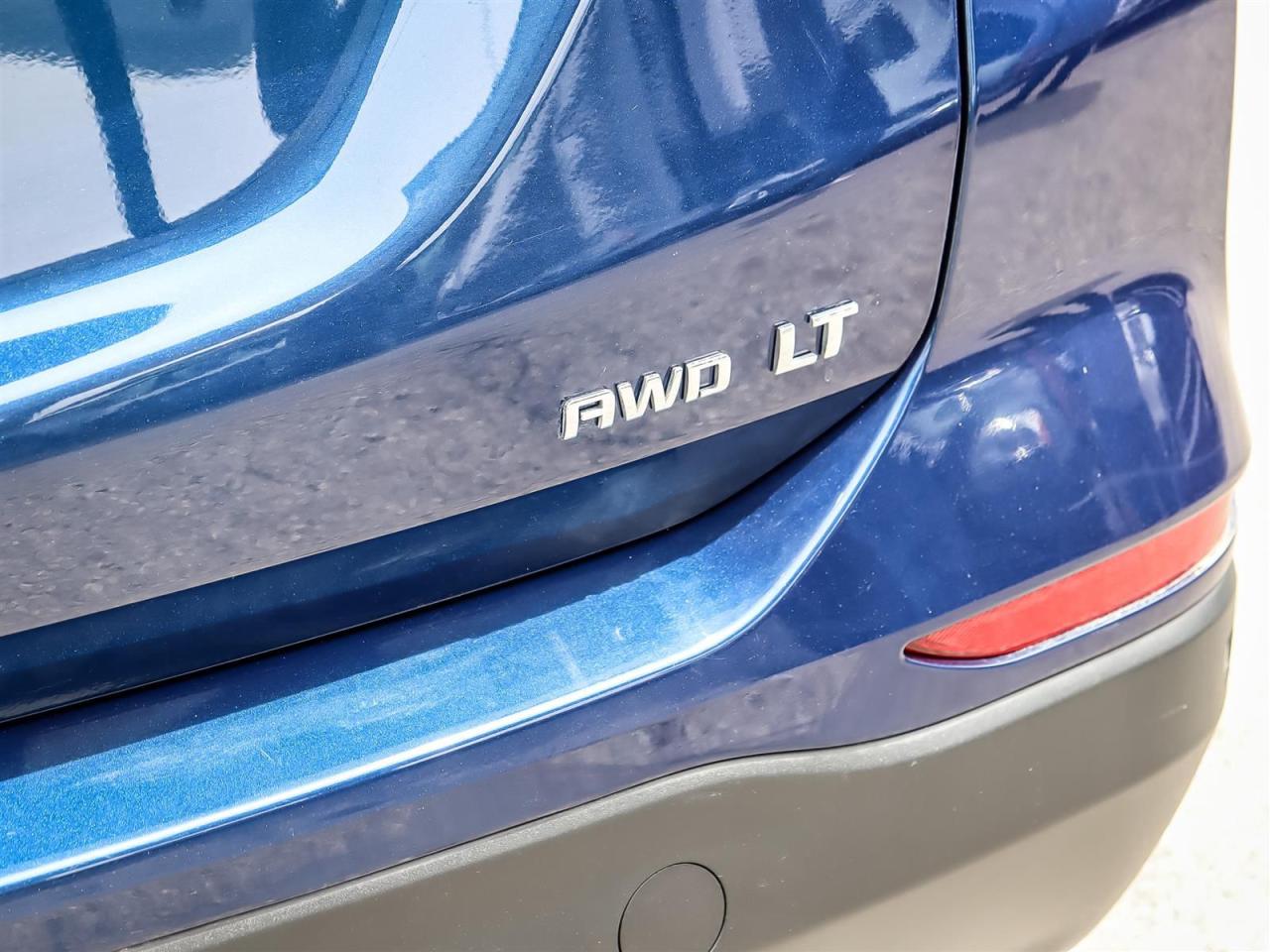 12573518