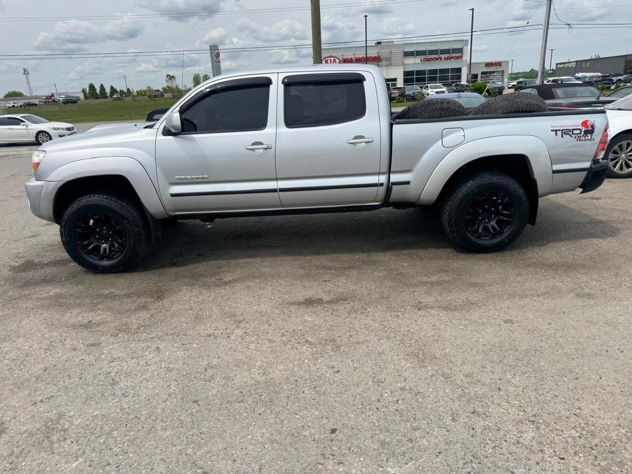 2008 Toyota Tacoma TRD OFF ROAD, 4X4, NEW FRAME, CREW CAB, CERTIFIED - Photo #2