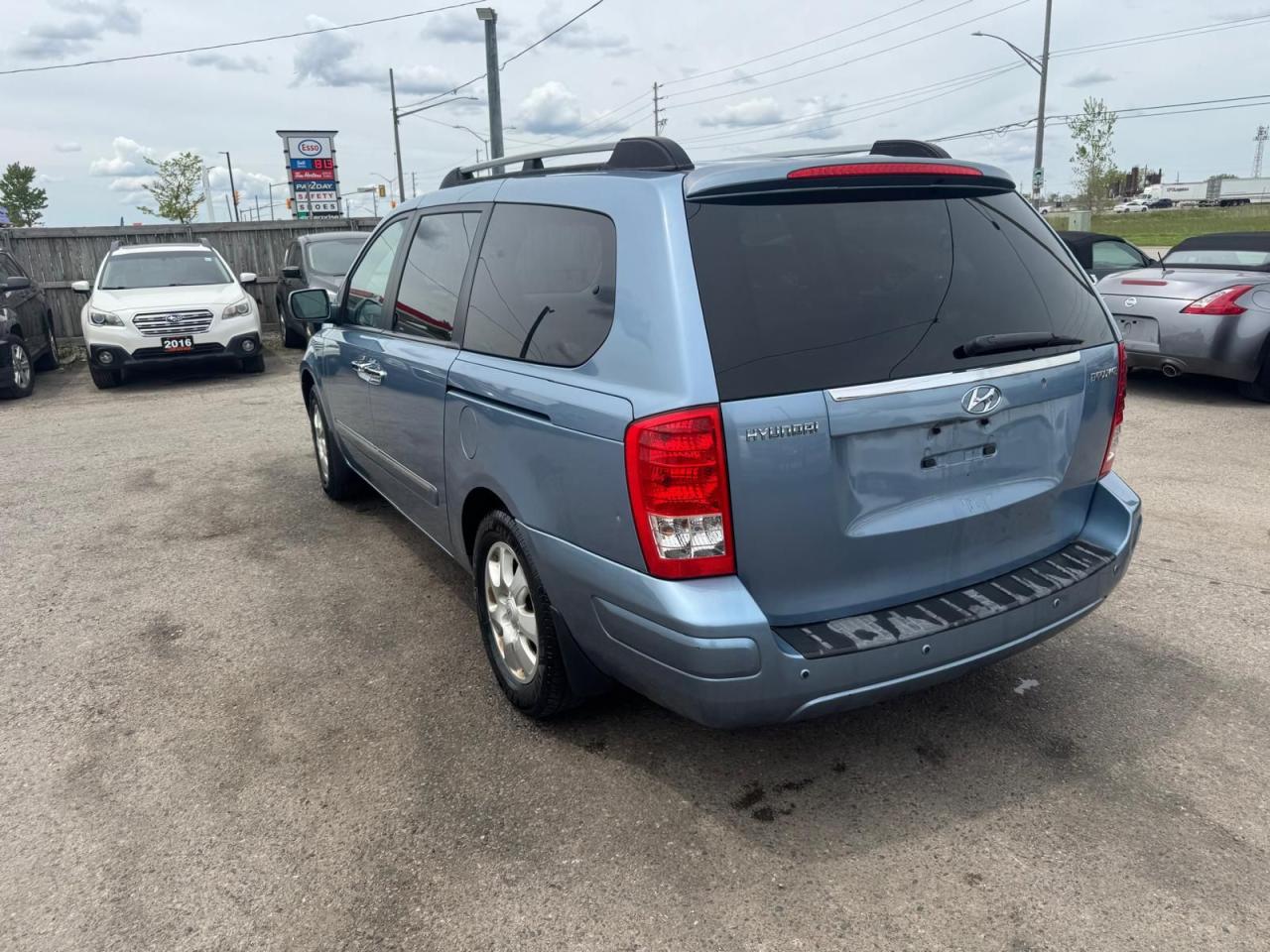 2008 Hyundai Entourage GLS, LEATHER, ALLOYS, DVD, ONLY 71KMS, CERTIFIED - Photo #3