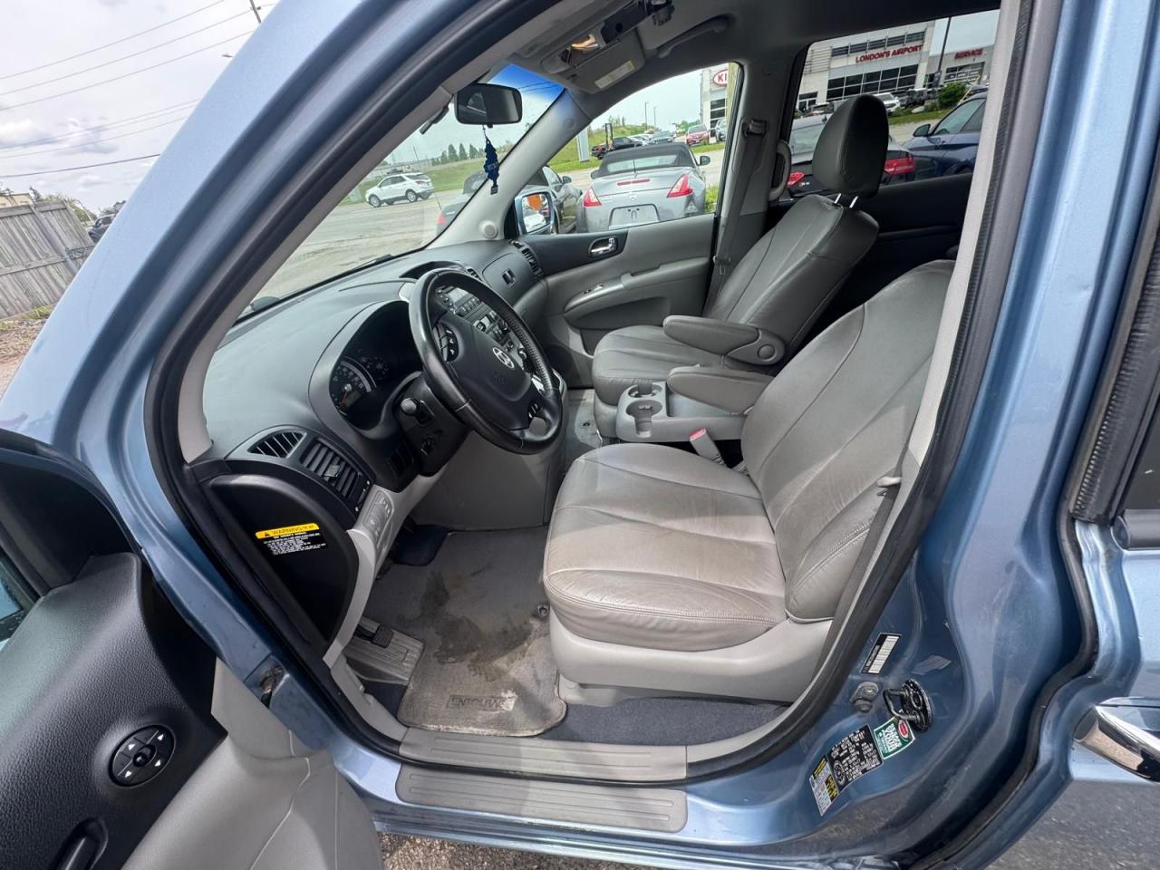 2008 Hyundai Entourage GLS, LEATHER, ALLOYS, DVD, ONLY 71KMS, CERTIFIED - Photo #11