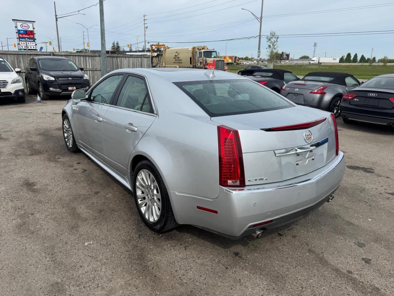 2010 Cadillac CTS AWD, 3.0L V6, ONLY 73,000KMS, VERY CLEAN, CERT - Photo #3