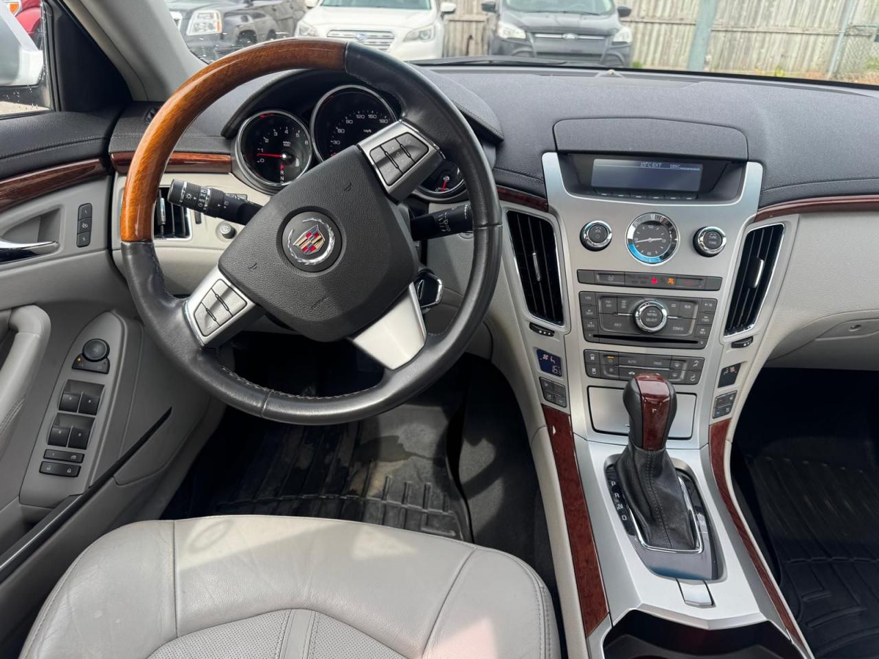 2010 Cadillac CTS AWD, 3.0L V6, ONLY 73,000KMS, VERY CLEAN, CERT - Photo #10