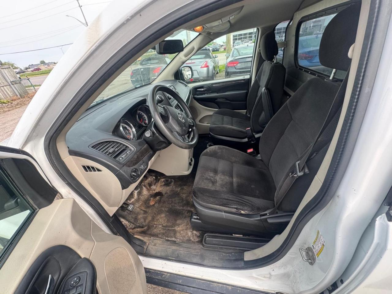 2018 Dodge Grand Caravan AS IS, CARGO VAN/PASSENGER, RUNS GREAT - Photo #16