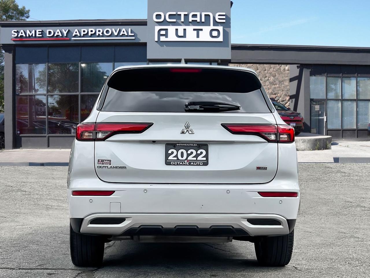 2022 Mitsubishi Outlander SEL S-AWC - Photo #5