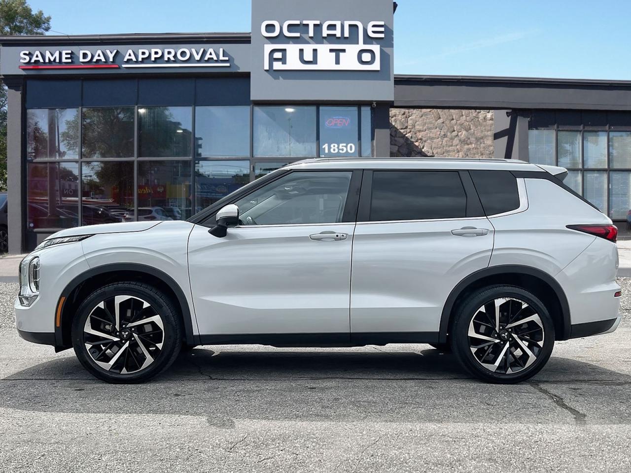 2022 Mitsubishi Outlander SEL S-AWC - Photo #3