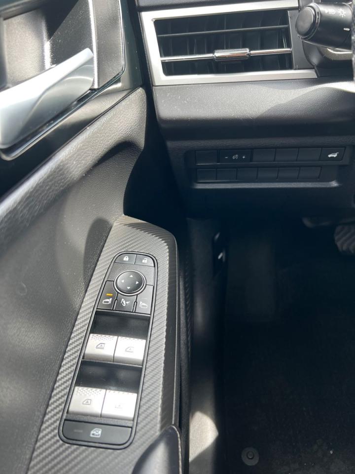 2022 Mitsubishi Outlander SEL S-AWC - Photo #17