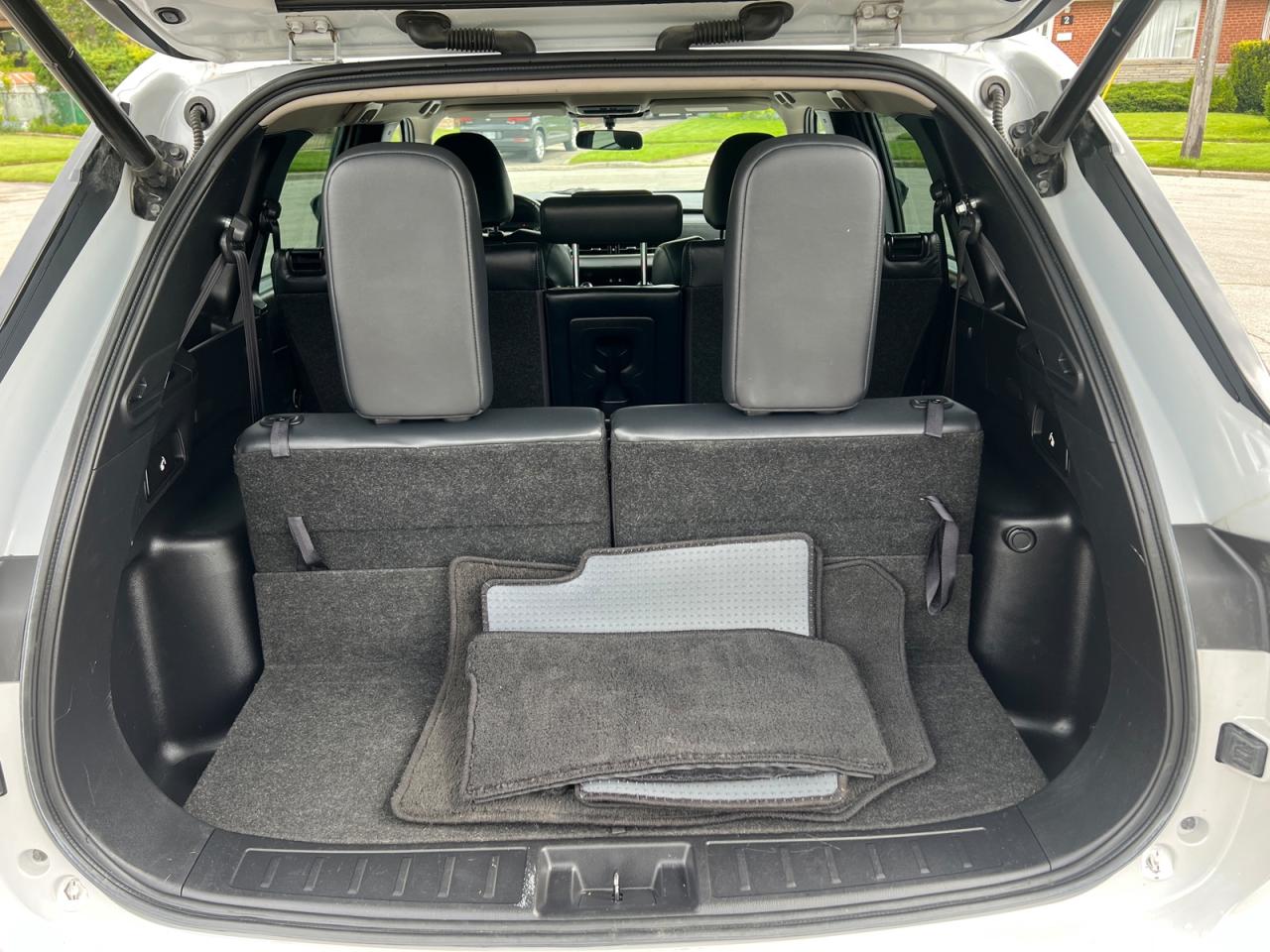 2022 Mitsubishi Outlander SEL S-AWC - Photo #7