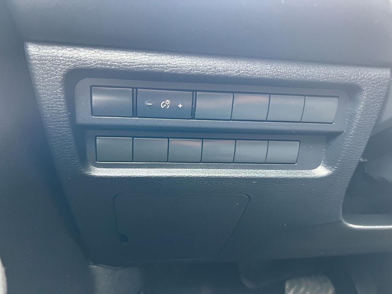 2022 Mitsubishi Outlander ES 4WD - Photo #16
