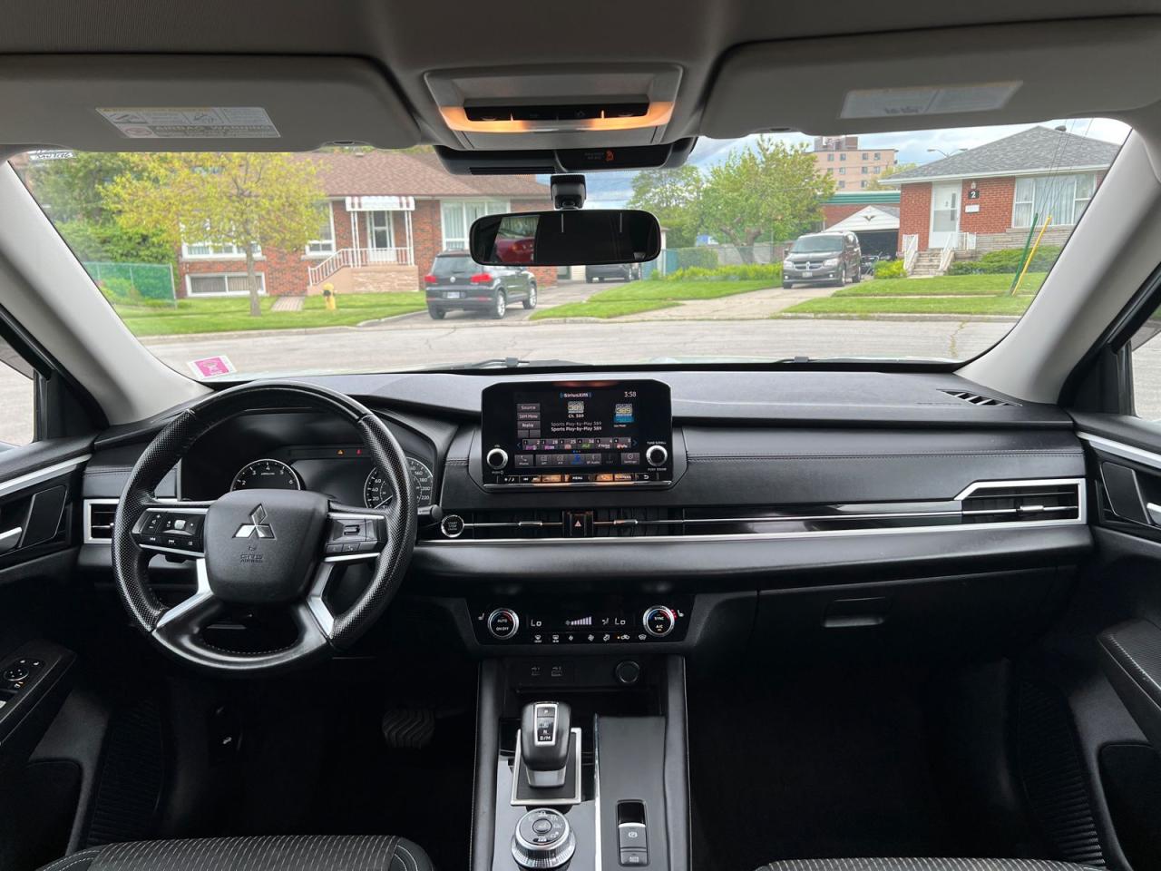 2022 Mitsubishi Outlander ES 4WD - Photo #24