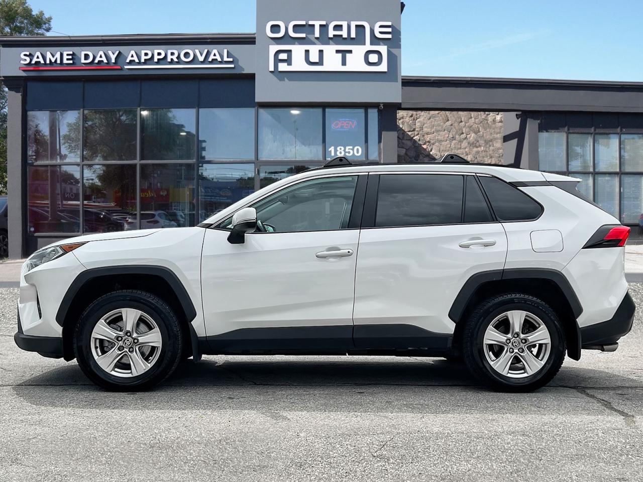 2021 Toyota RAV4 XLE AWD - Photo #3