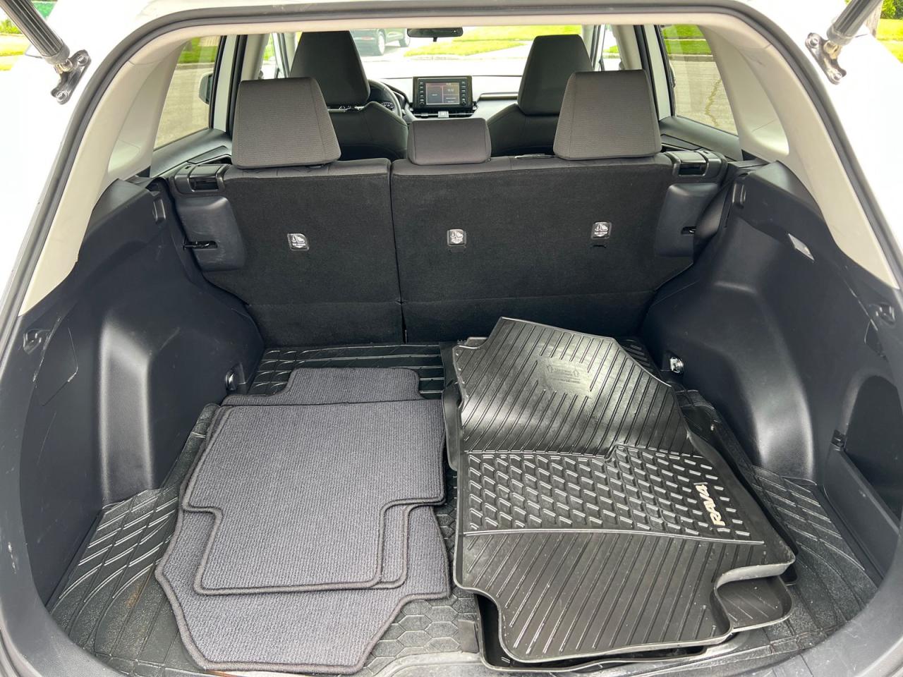 2021 Toyota RAV4 XLE AWD - Photo #7