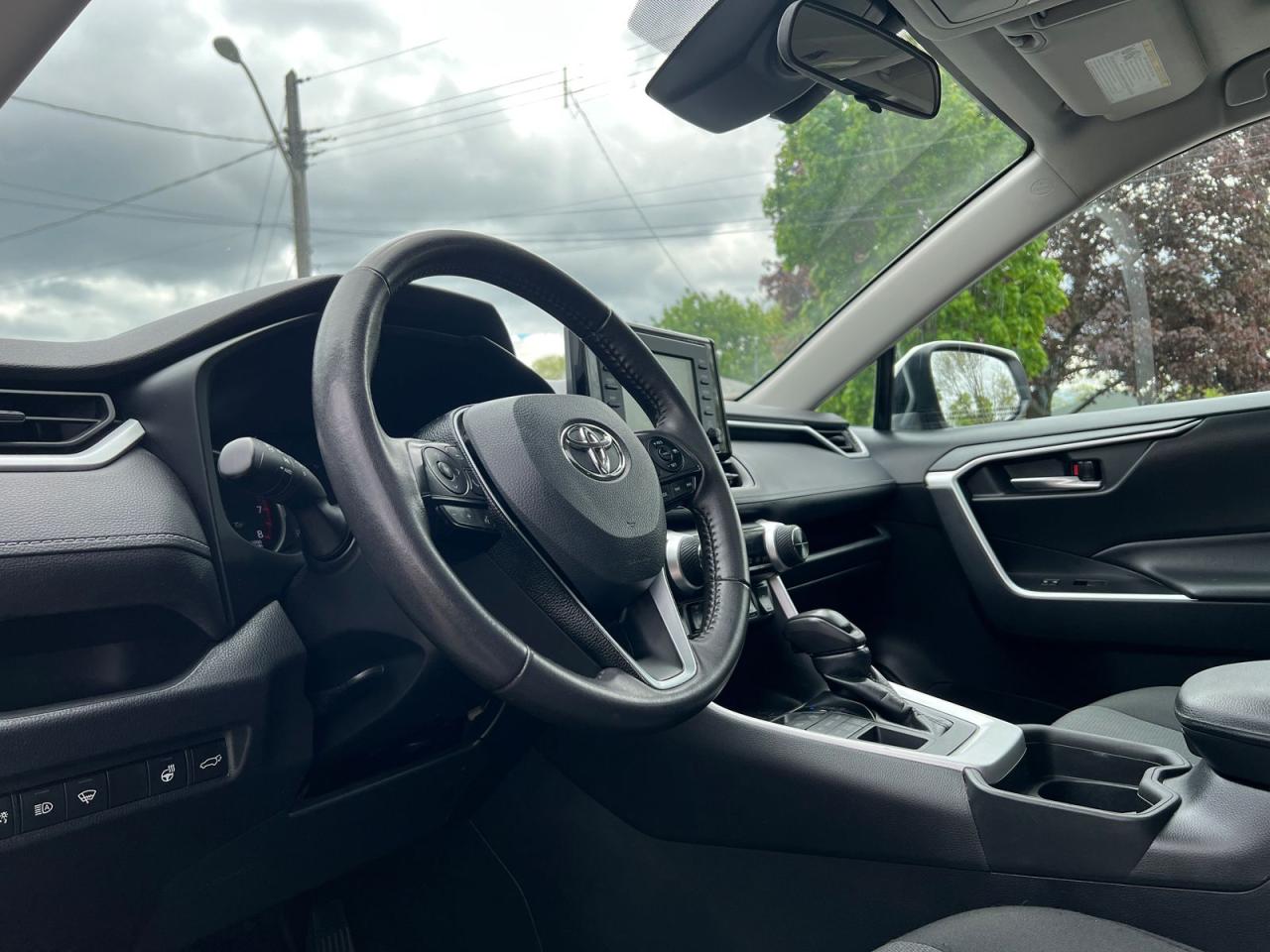 2021 Toyota RAV4 XLE AWD - Photo #10