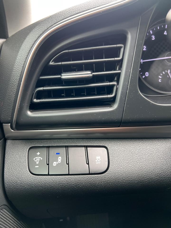 2020 Hyundai Elantra Preferred - Photo #18