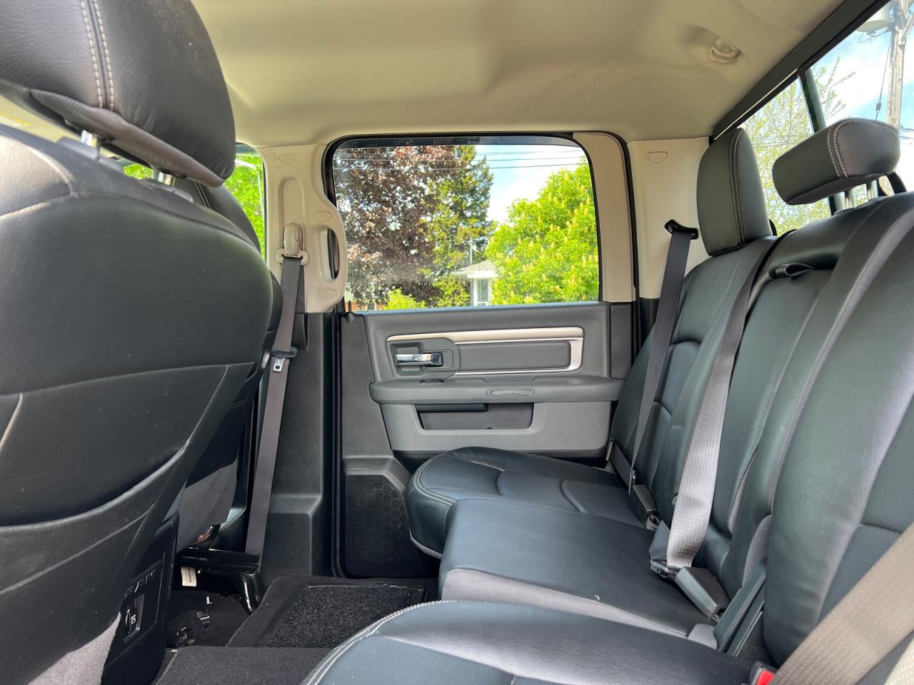 2018 RAM 1500 SLT Crew Cab LWB 4WD - Photo #15