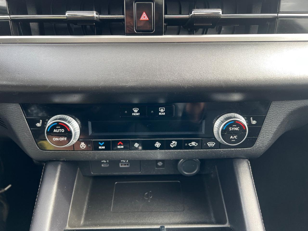 2022 Mitsubishi Outlander SEL S-AWC - Photo #15