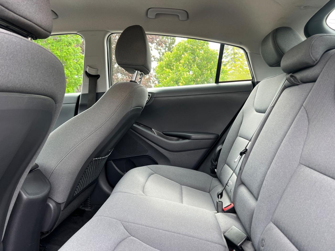 2020 Hyundai IONIQ Plug-In Hybrid Preferred Hatchback - Photo #10