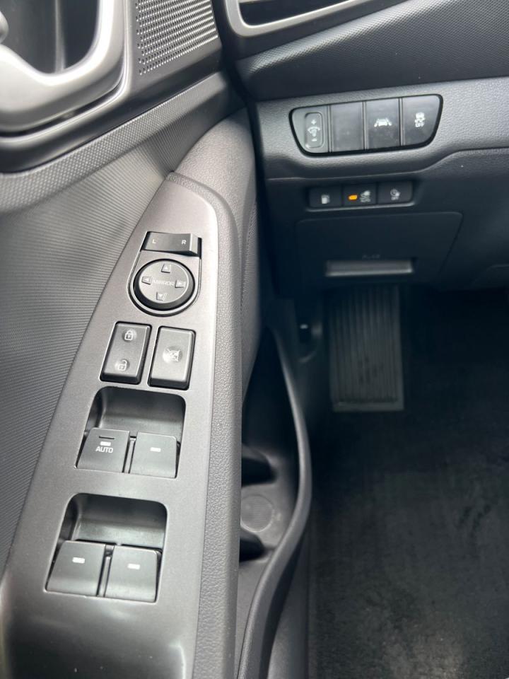 2020 Hyundai IONIQ Plug-In Hybrid Preferred Hatchback - Photo #18